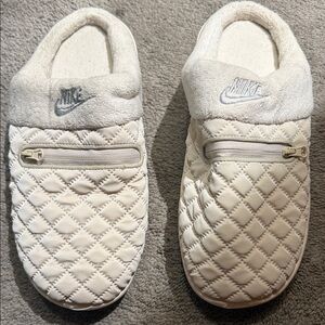 Nike Quilted White Slippers with Zipper